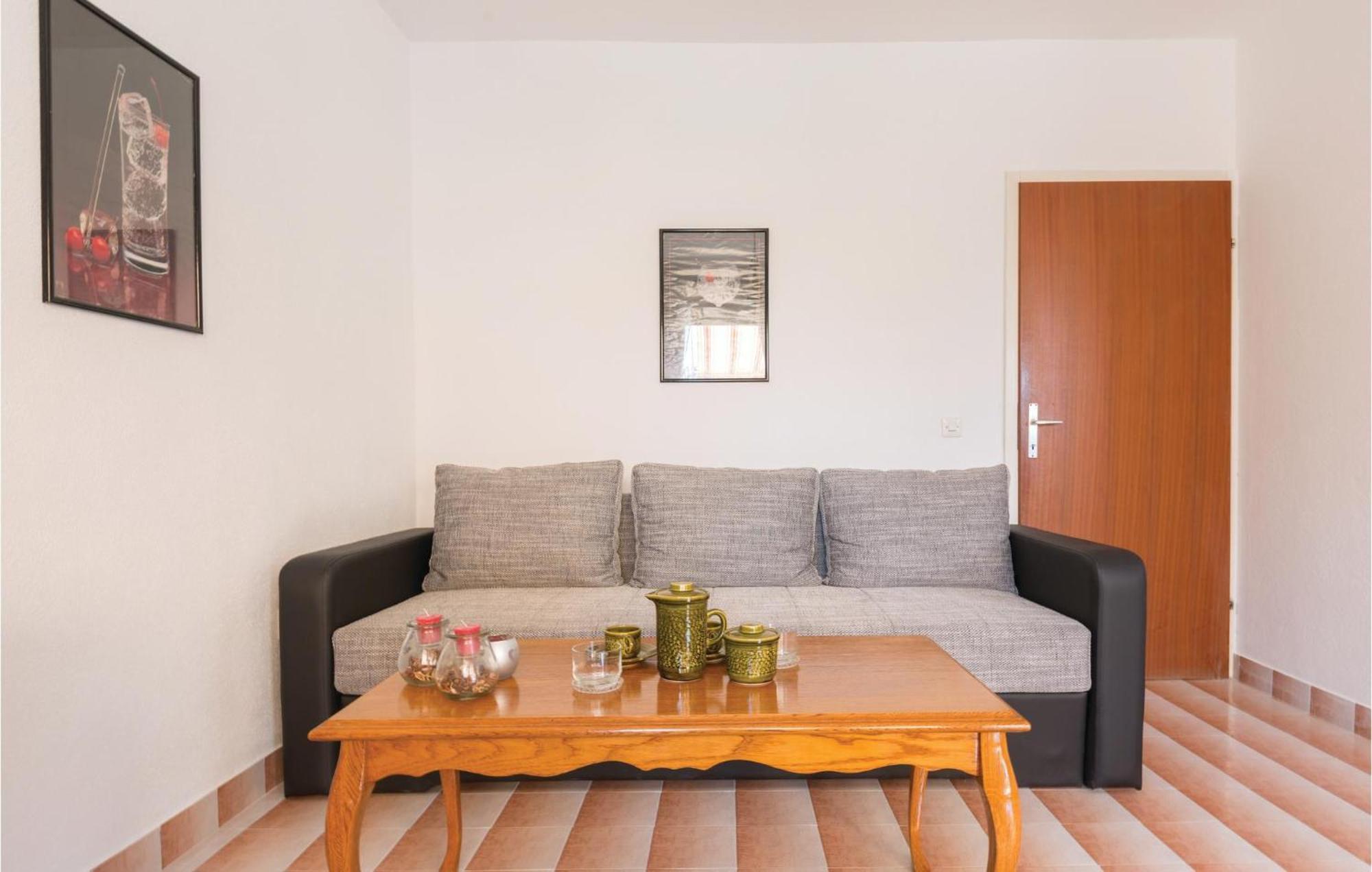 Nice Apartment In Tucepi With Wifi Eksteriør bilde