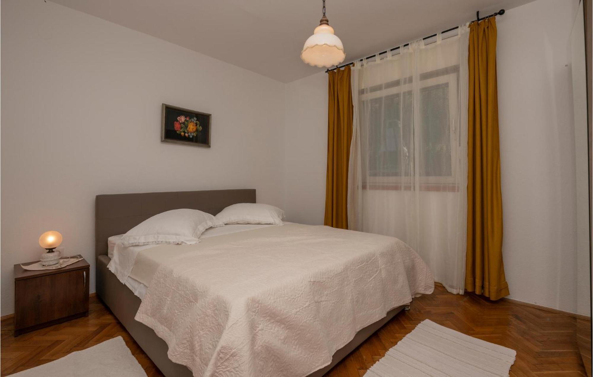 Nice Apartment In Tucepi With Wifi Eksteriør bilde